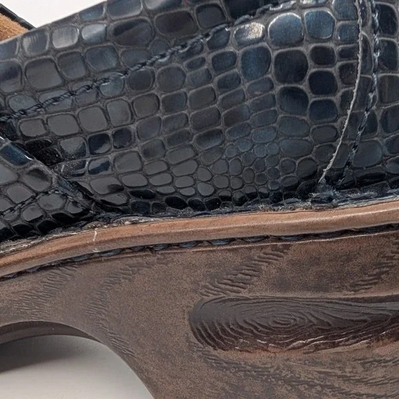 BOC Bern Concept Black Faux Snakeskin Mule Clogs Women's Size 7M Comfort Shoes - Picture 12 of 16